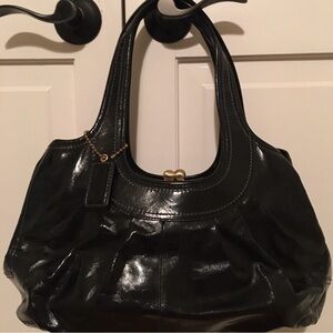 Vintage Coach Ergo Black Patent Leather Pleated Kisslock Hobo/Shoulder Bag